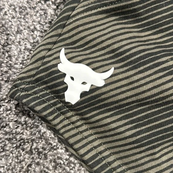 Under Armour Green Striped Athletic Shorts - Picture 2 of 5